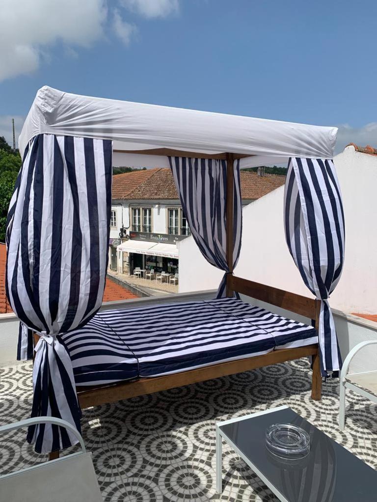 Largo Da Rainha, Guesthouse Merceana Екстер'єр фото